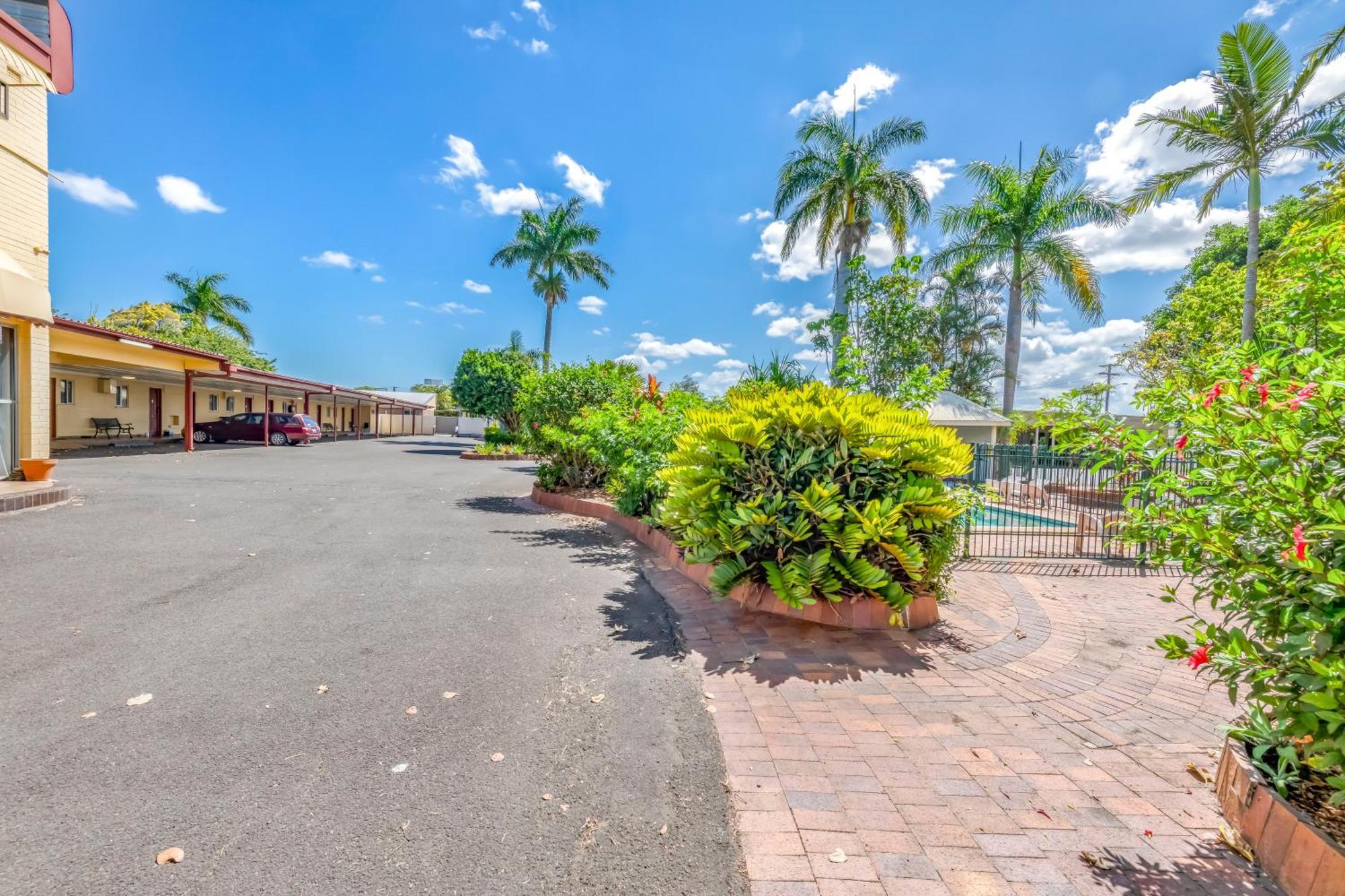 Bundaberg International Motor Inn Esterno foto